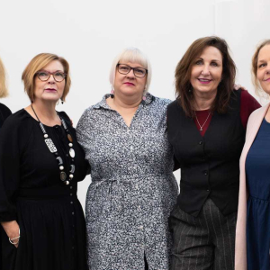 1_Finland-Mentor-and-mentors-in-Training-with-Jeannie-Debbi-October-2025-